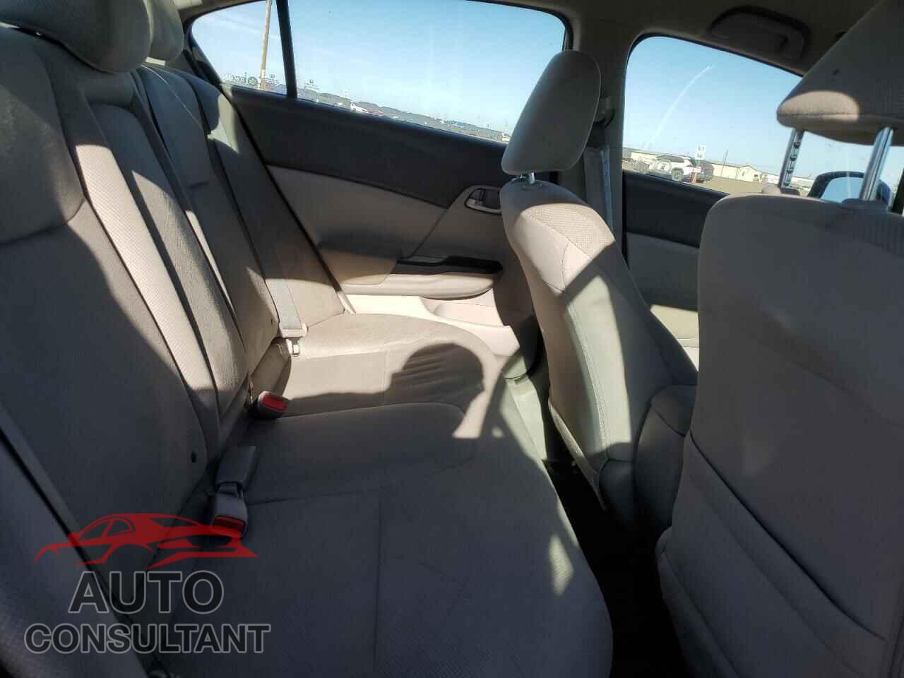 HONDA CIVIC 2012 - 2HGFB2E41CH043260