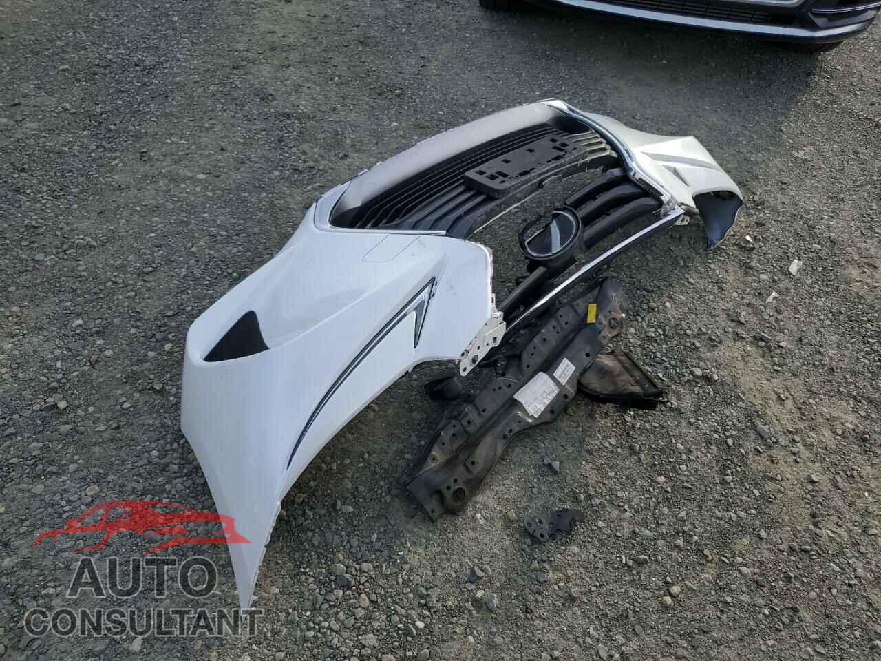 LEXUS IS 2018 - JTHBA1D24J5081529