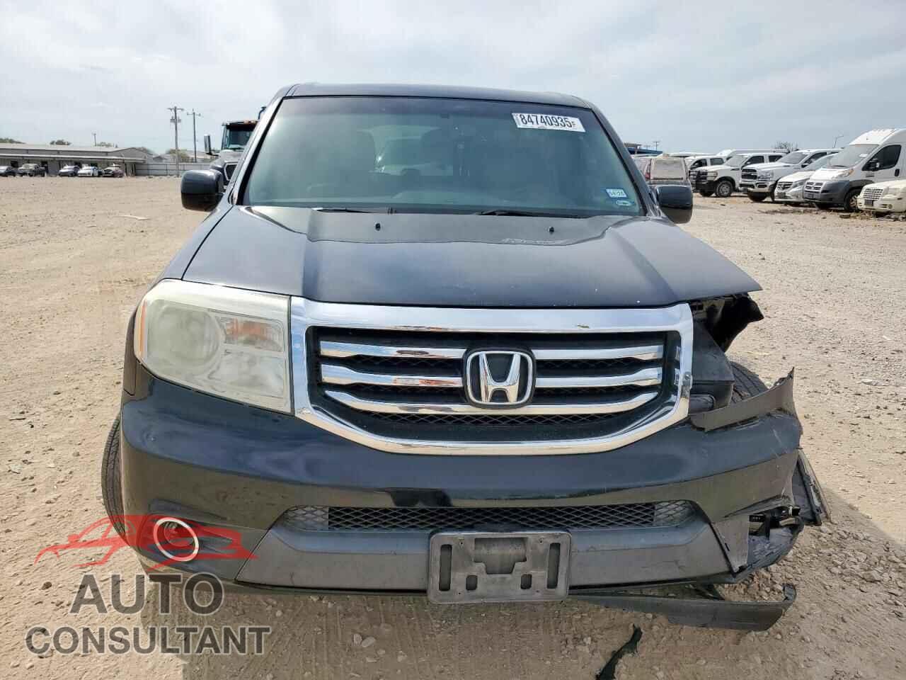 HONDA PILOT 2015 - 5FNYF3H59FB001452