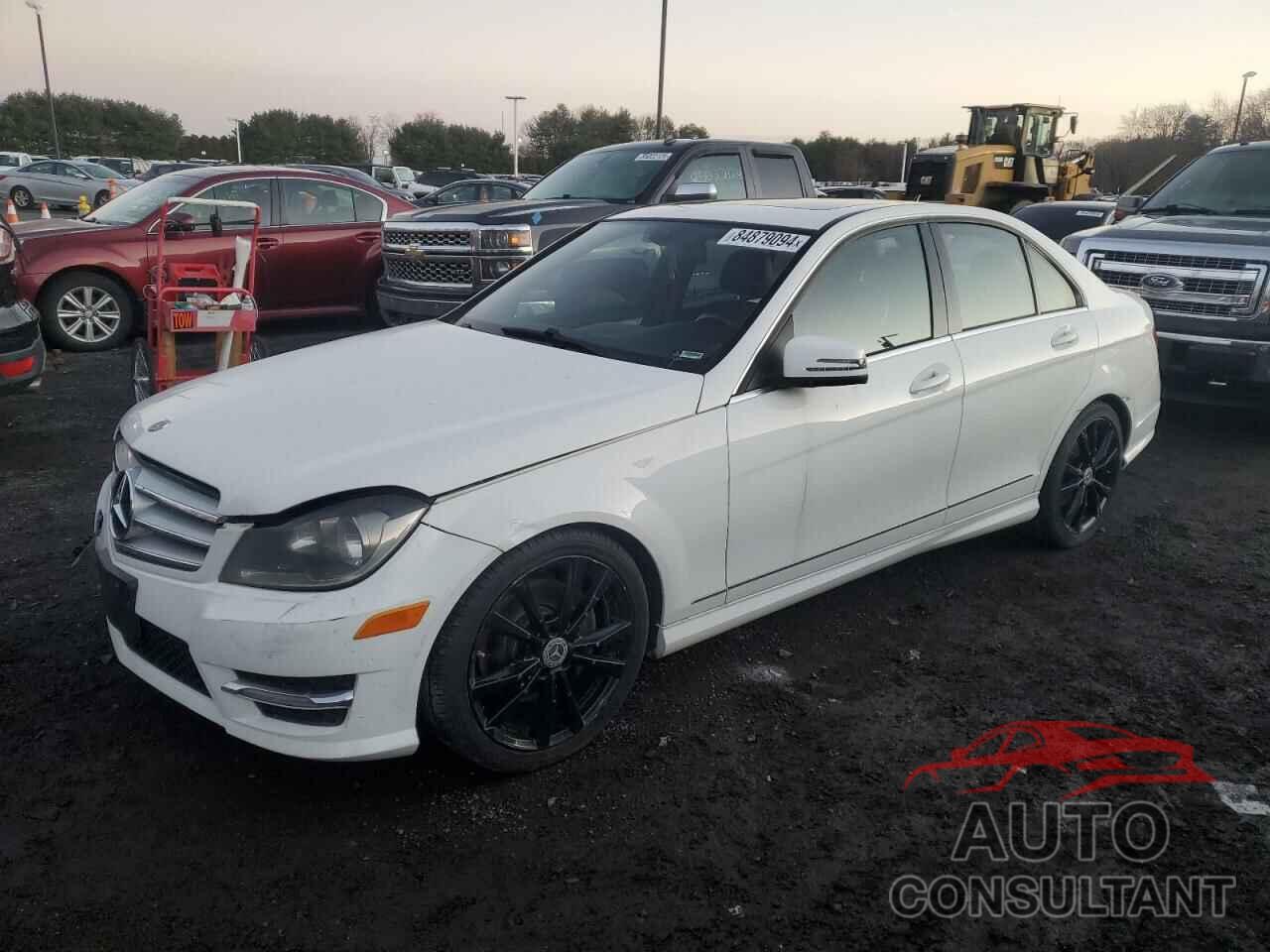 MERCEDES-BENZ C-CLASS 2013 - WDDGF8AB1DA826566