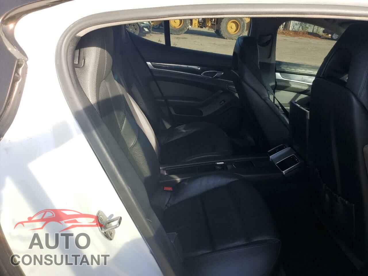 PORSCHE PANAMERA 2011 - WP0AA2A70BL010652