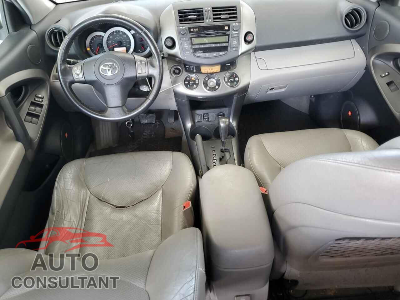 TOYOTA RAV4 2011 - 2T3DF4DV5BW158572