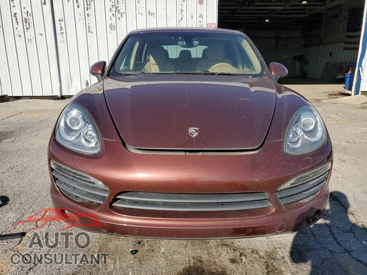 PORSCHE CAYENNE 2012 - WP1AE2A29CLA91000