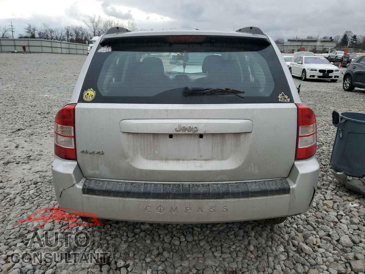 JEEP COMPASS 2010 - 1J4NF4FB8AD611743