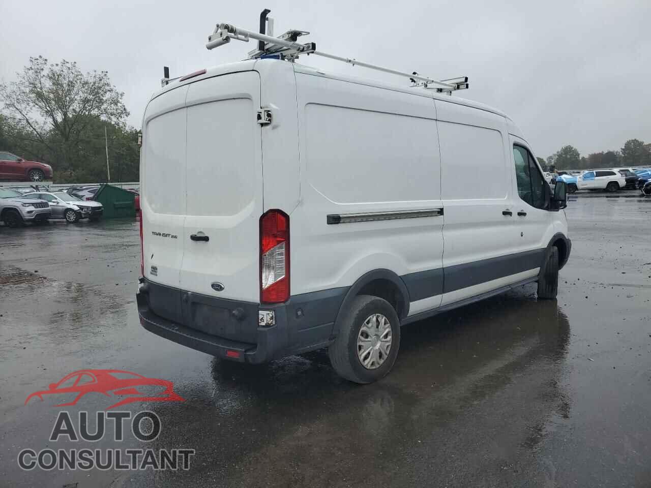 FORD TRANSIT 2015 - 1FTNR2CG2FKB30777