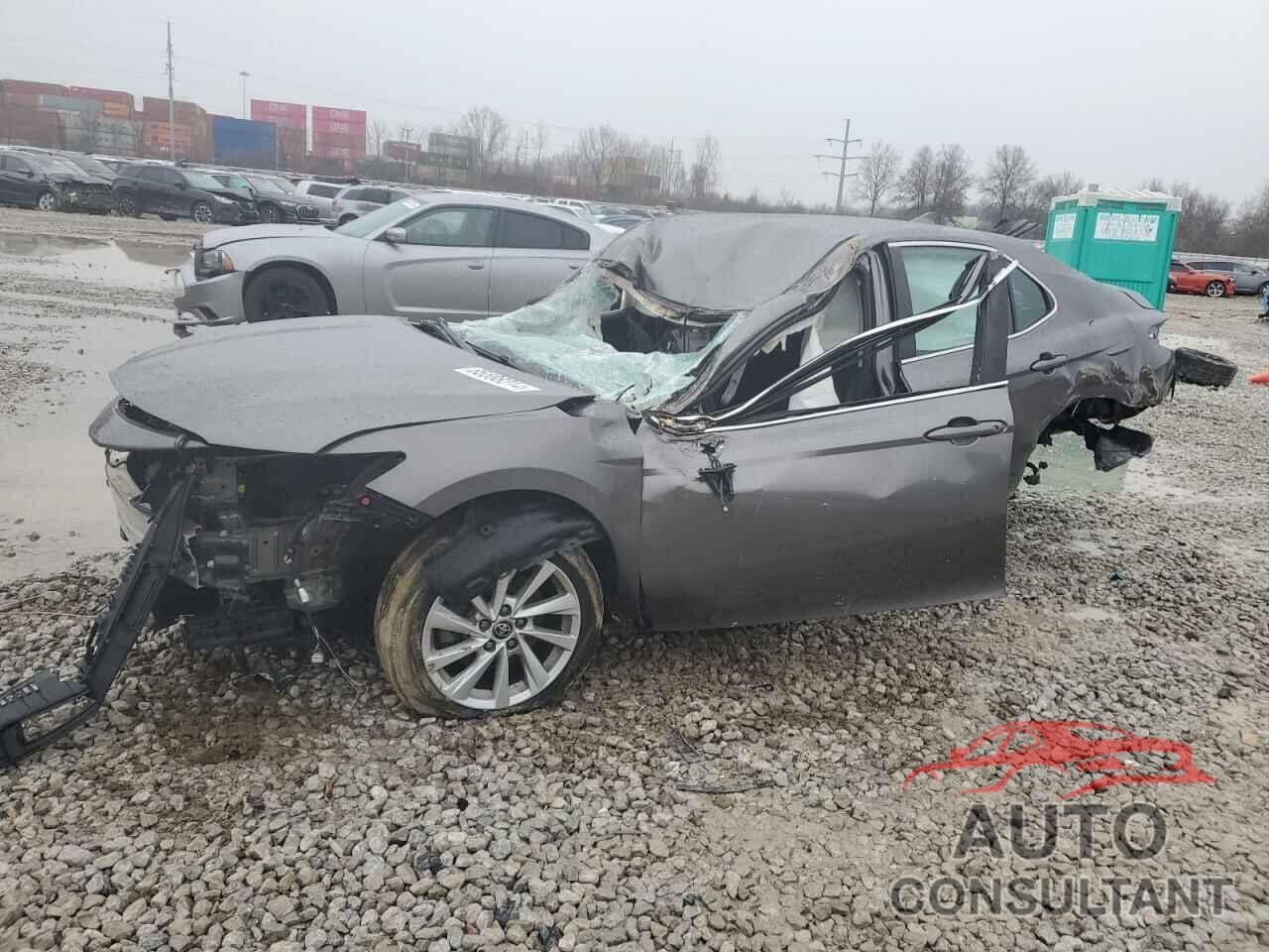 TOYOTA CAMRY 2022 - 4T1C11AK9NU499201
