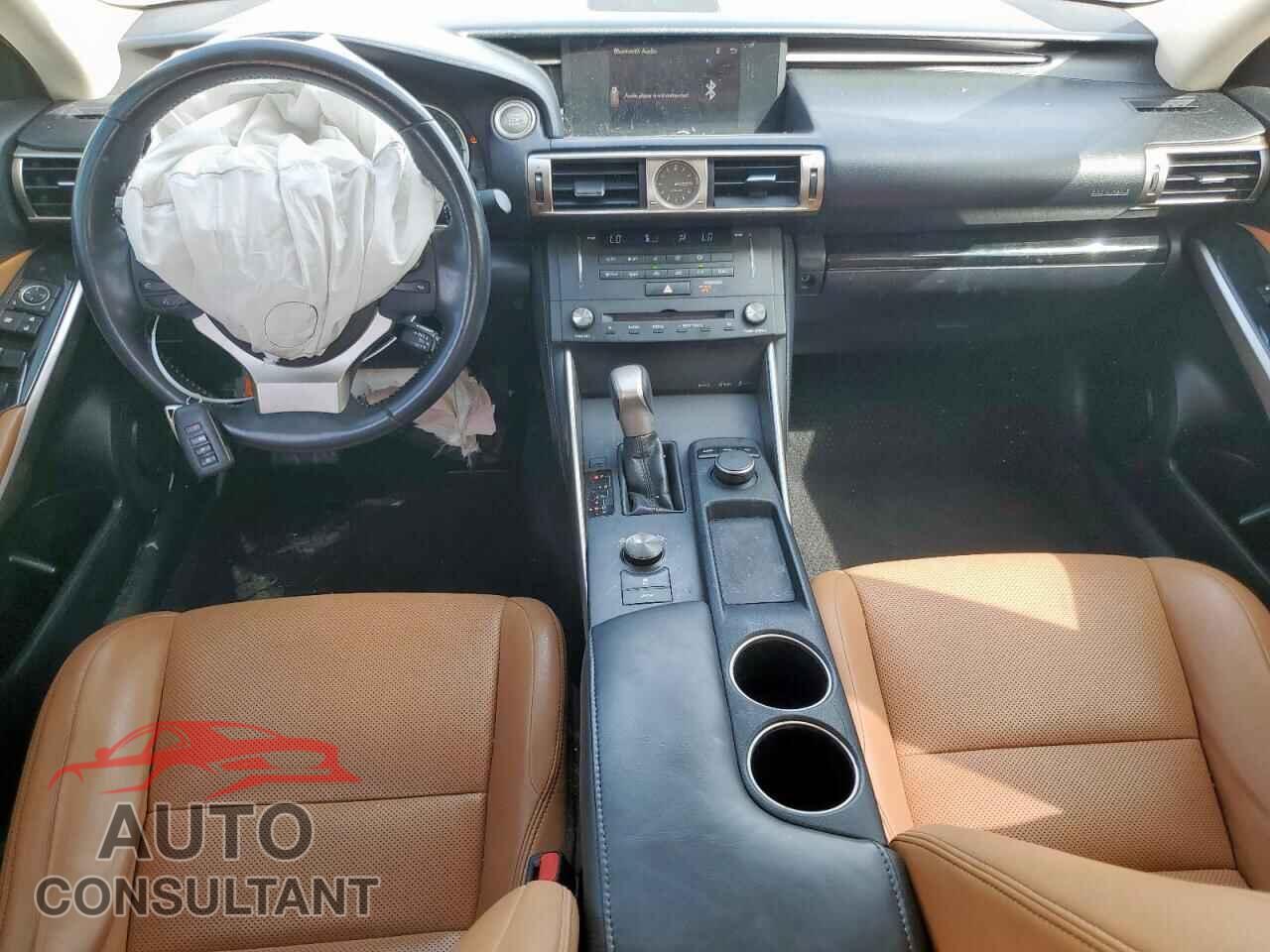 LEXUS IS 2015 - JTHBF1D22F5056573