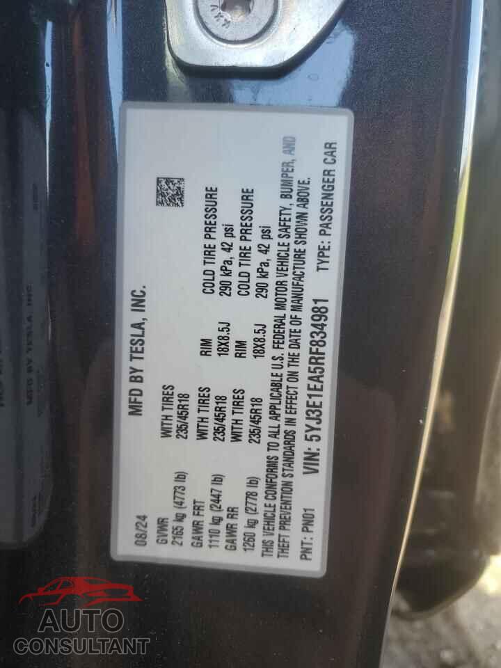 TESLA MODEL 3 2024 - 5YJ3E1EA5RF834981