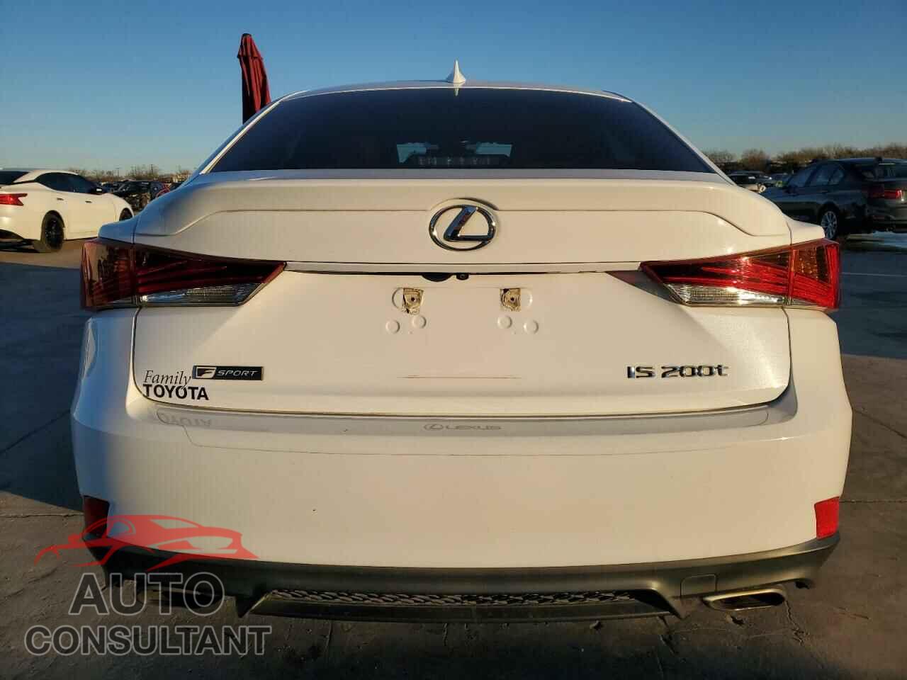 LEXUS IS 2017 - JTHBA1D27H5046428
