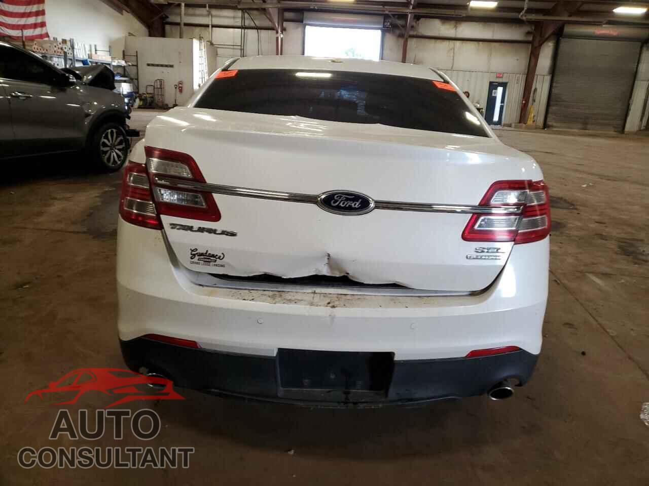 FORD TAURUS 2013 - 1FAHP2E82DG227668