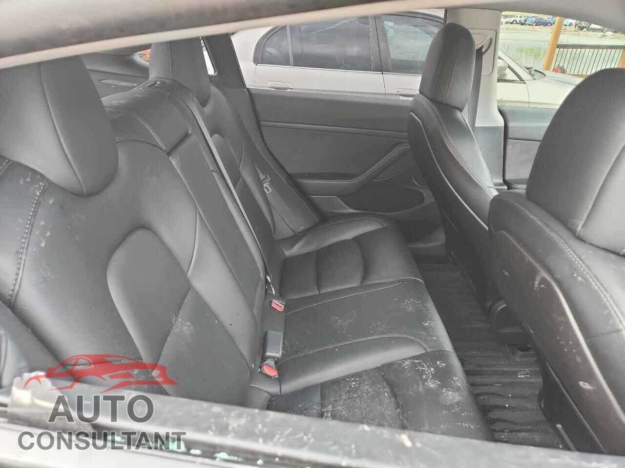 TESLA MODEL 3 2021 - 5YJ3E1EB8MF988196