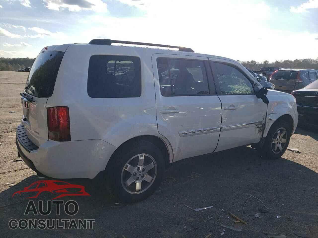 HONDA PILOT 2011 - 5FNYF3H90BB035356