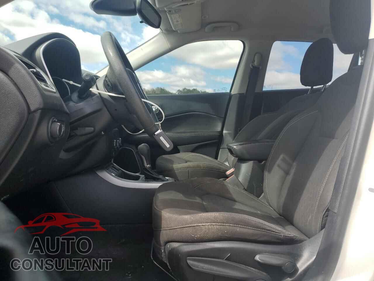 JEEP COMPASS 2018 - 3C4NJCAB2JT255046