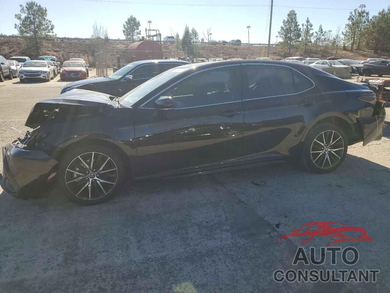 TOYOTA CAMRY 2023 - 4T1G11AK5PU813933