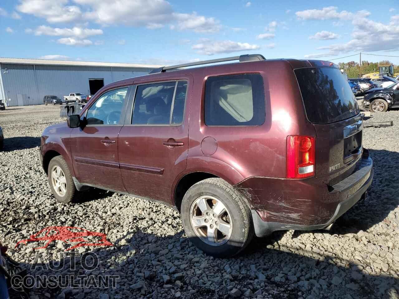 HONDA PILOT 2011 - 5FNYF4H45BB030230