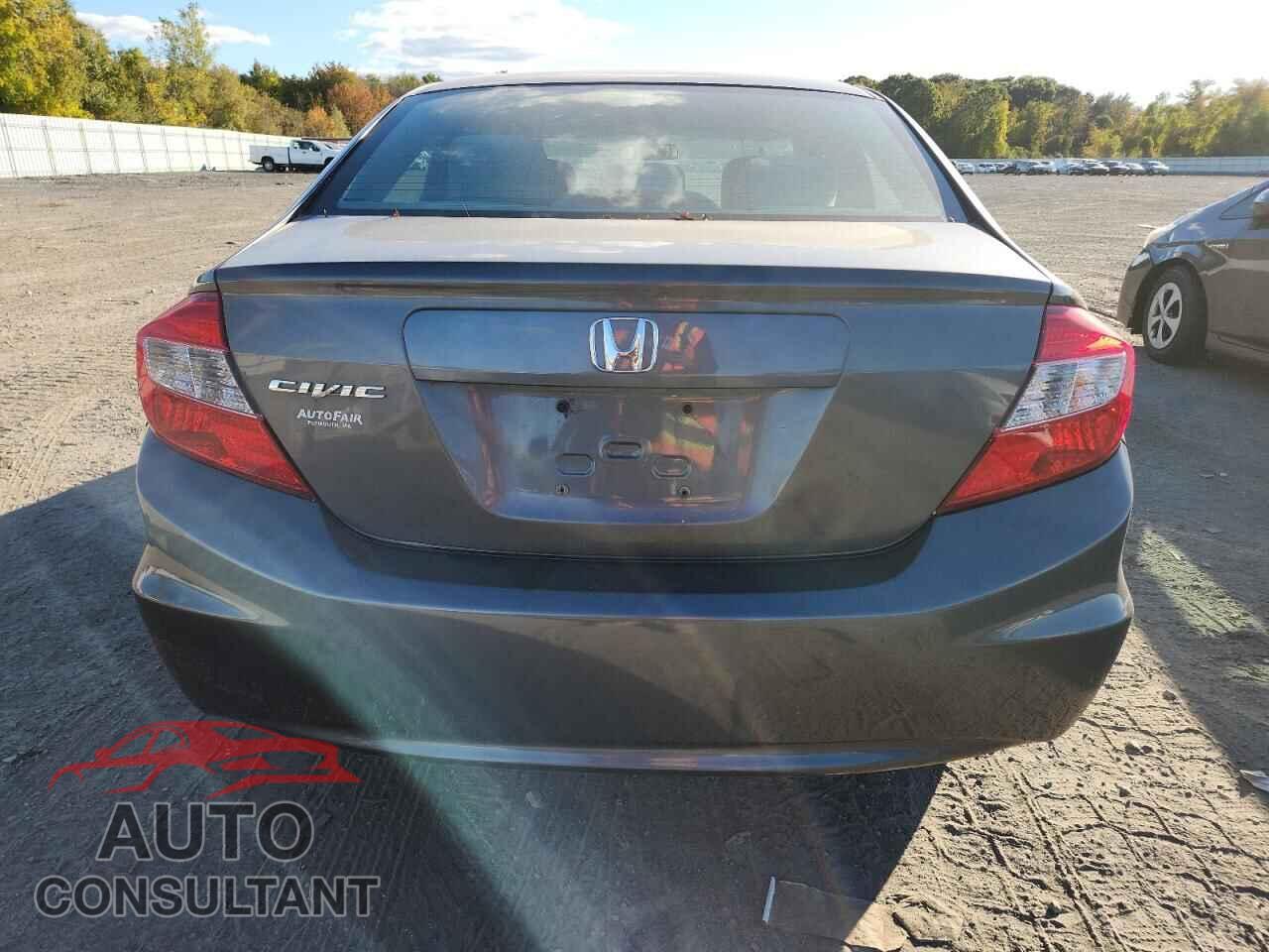 HONDA CIVIC 2012 - 2HGFB2F82CH597926