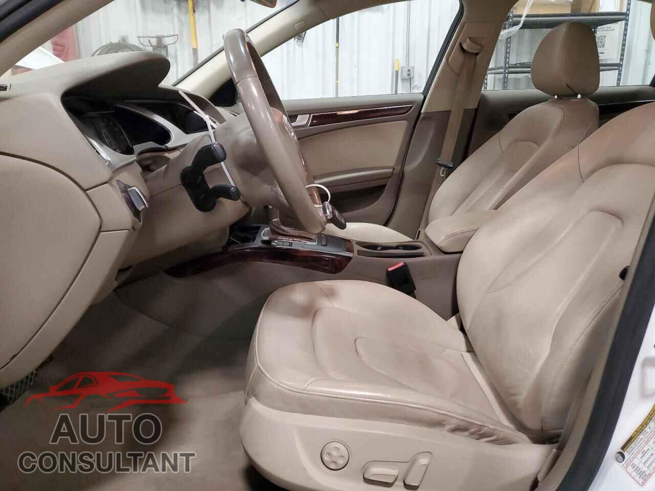 AUDI A4 2012 - WAUBFAFL7CN020037