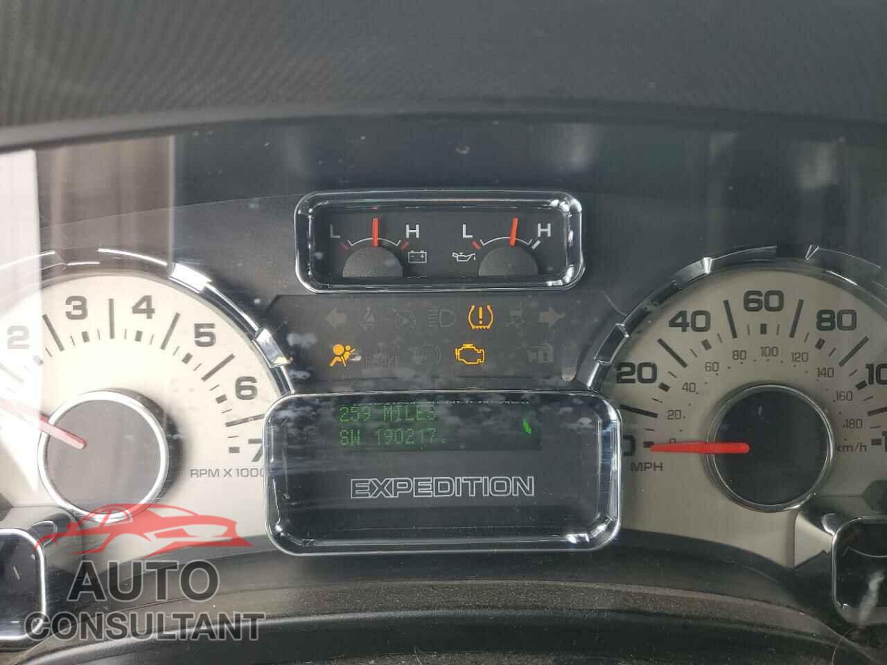 FORD EXPEDITION 2011 - 1FMJK1J52BEF10060