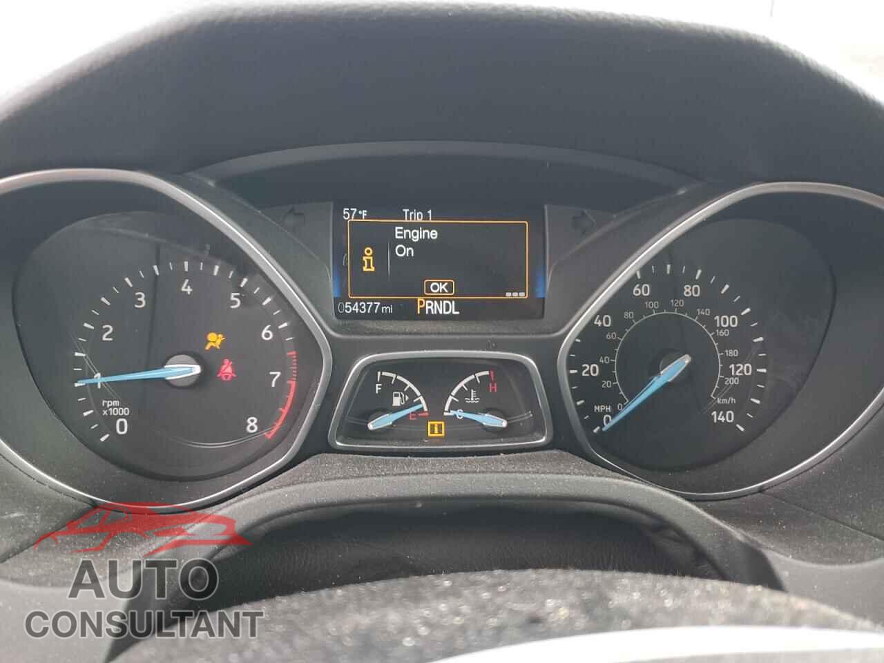FORD FOCUS 2017 - 1FADP3F26HL300648