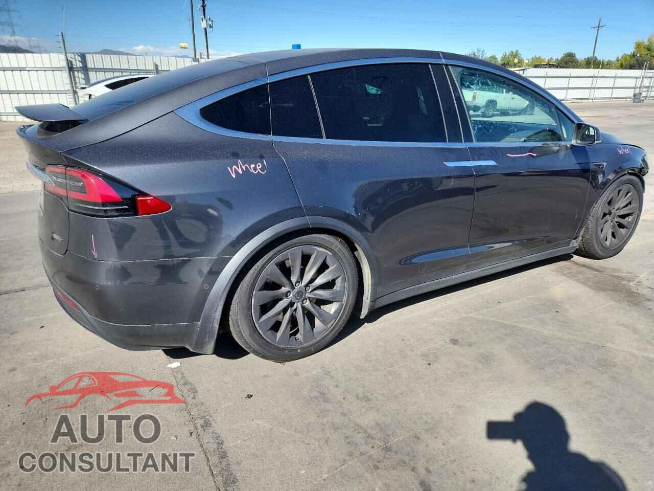 TESLA MODEL X 2017 - 5YJXCBE20HF044699