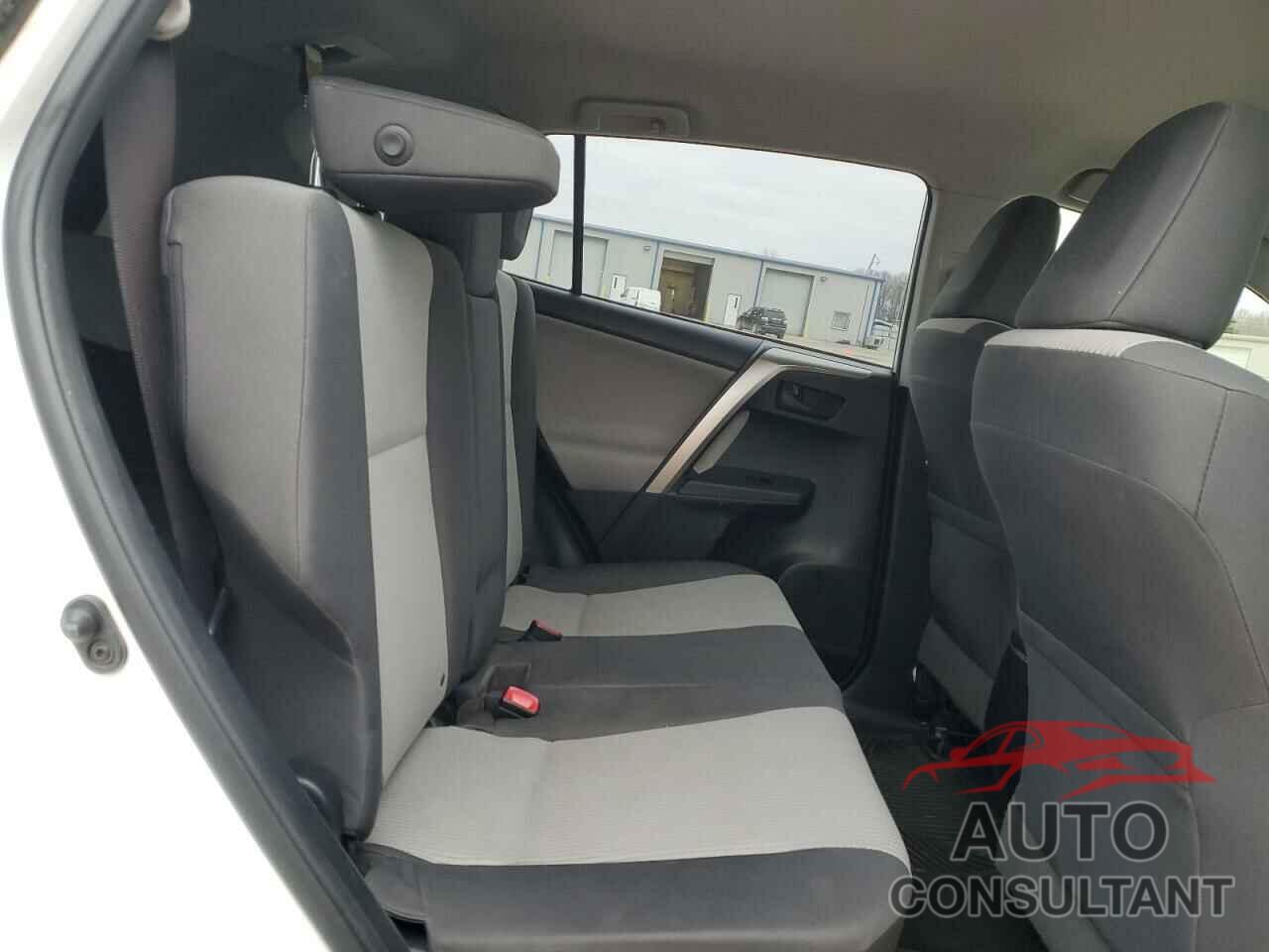 TOYOTA RAV4 2015 - JTMBFREV6FD123917