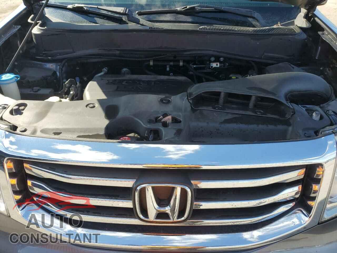 HONDA PILOT 2015 - 5FNYF3H3XFB034782
