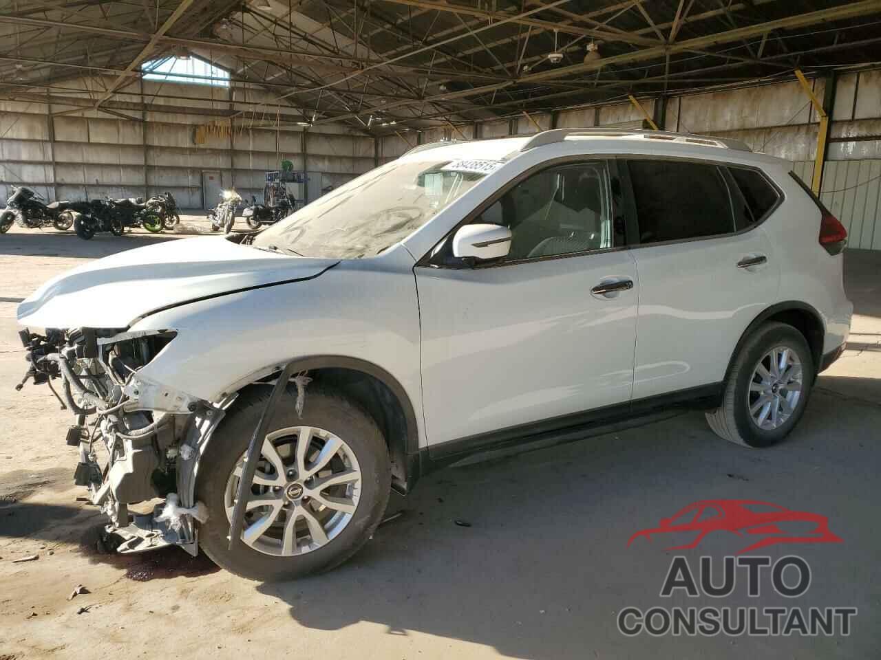 NISSAN ROGUE 2017 - KNMAT2MT6HP592695