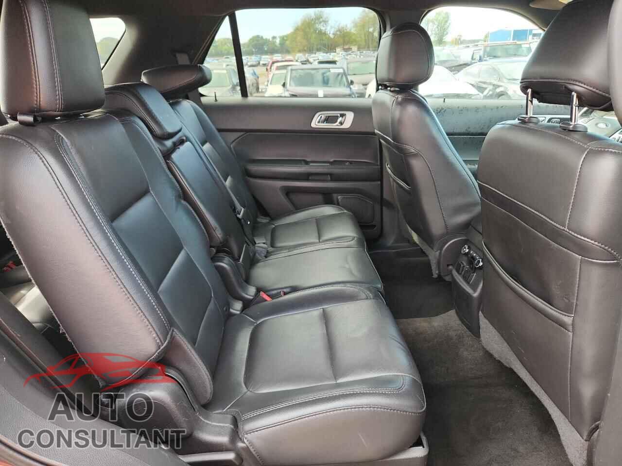 FORD EXPLORER 2015 - 1FM5K7F82FGB98047