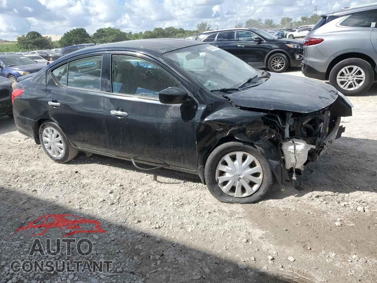 NISSAN VERSA 2017 - 3N1CN7AP3HL805043