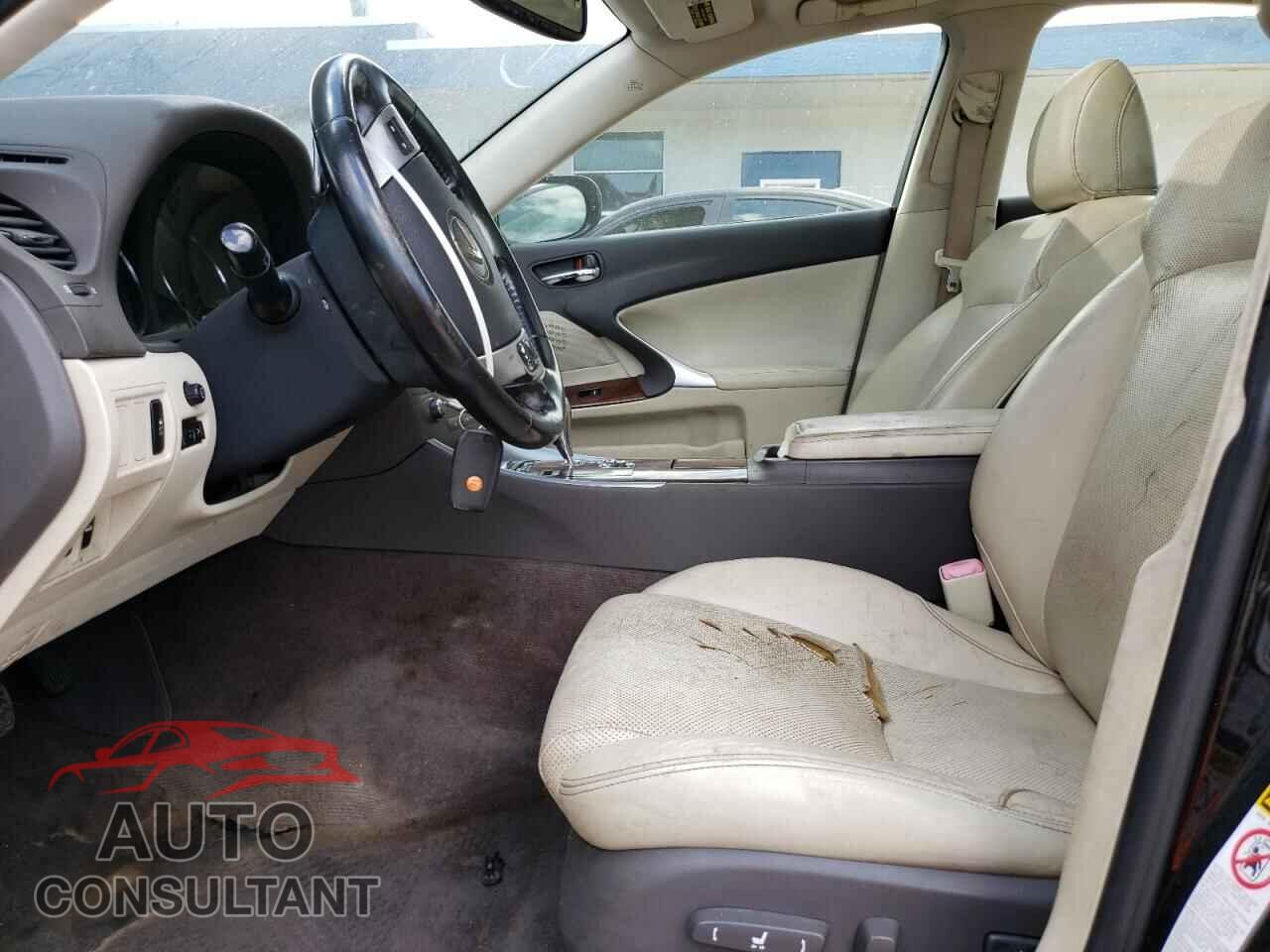 LEXUS IS 2013 - JTHCF5C26D5060989
