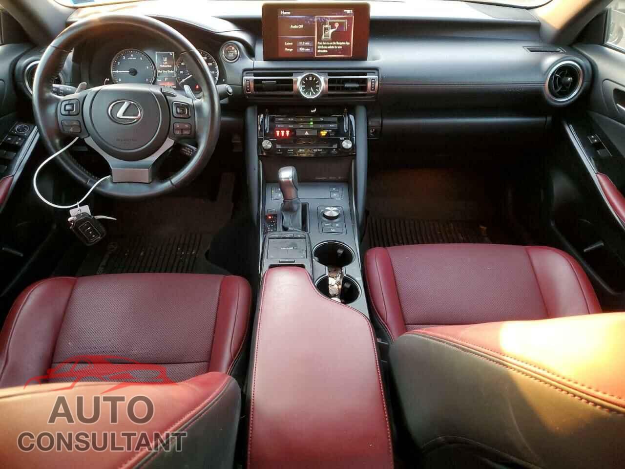 LEXUS IS 2021 - JTHC81F24M5043624