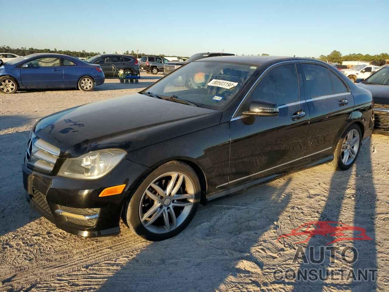 MERCEDES-BENZ C-CLASS 2013 - WDDGF4HB9DR262973