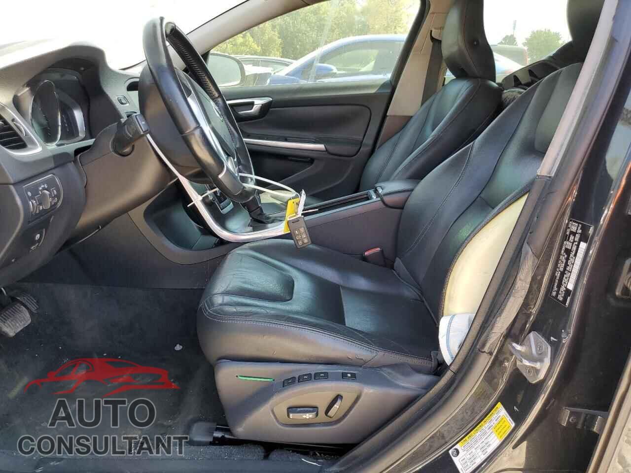 VOLVO V60 2015 - YV140MEC2F1203836