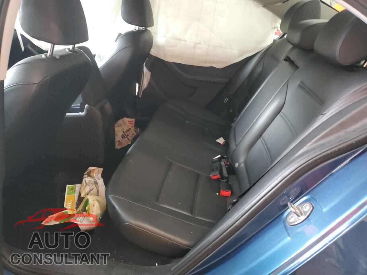 VOLKSWAGEN JETTA 2017 - 3VWDB7AJ7HM275592