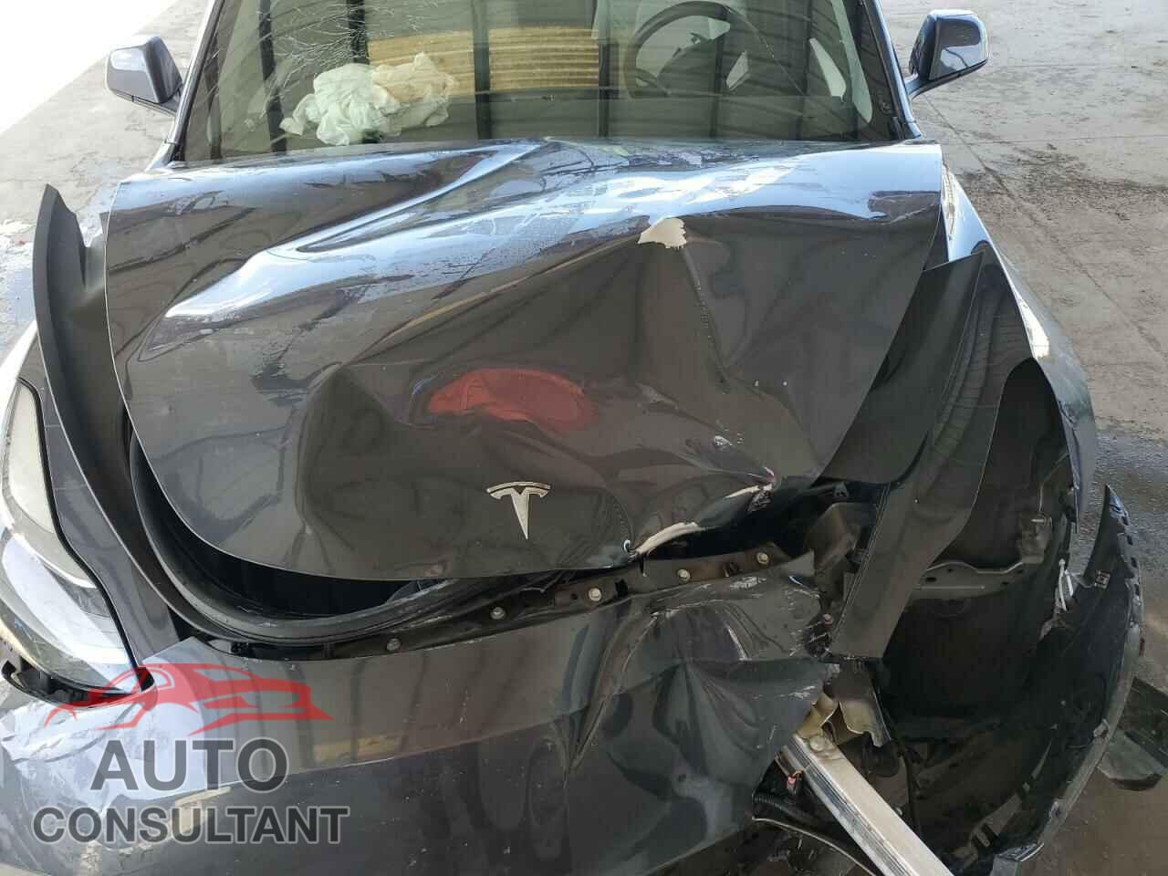 TESLA MODEL 3 2022 - 5YJ3E1EA6NF152704