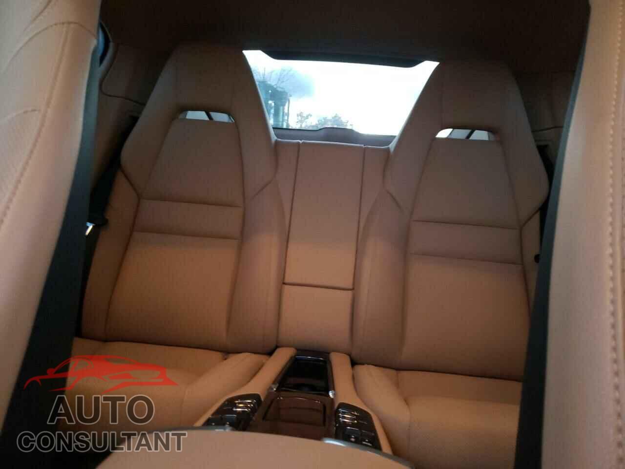 PORSCHE PANAMERA 2016 - WP0AA2A78GL000636