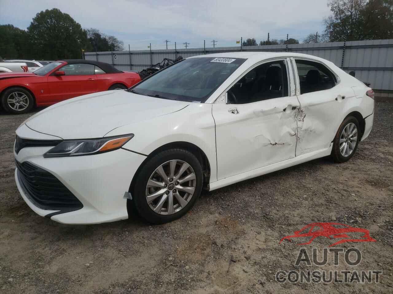 TOYOTA CAMRY 2018 - JTNB11HK6J3031735