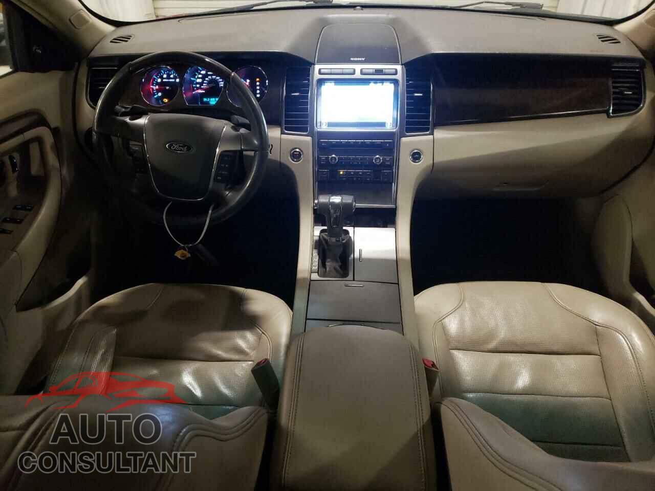 FORD TAURUS 2011 - 1FAHP2FW2BG172696