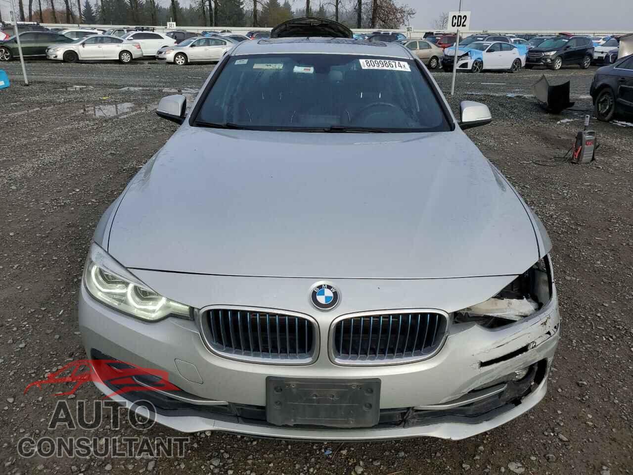 BMW 3 SERIES 2017 - WBA8E1C52HK480444