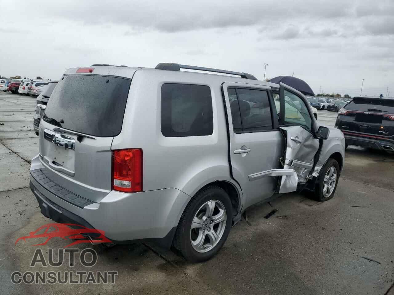 HONDA PILOT 2013 - 5FNYF3H50DB018301