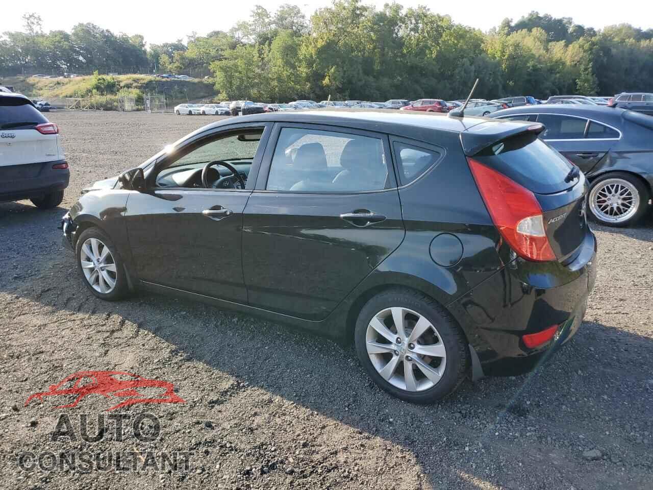HYUNDAI ACCENT 2013 - KMHCU5AE2DU075429