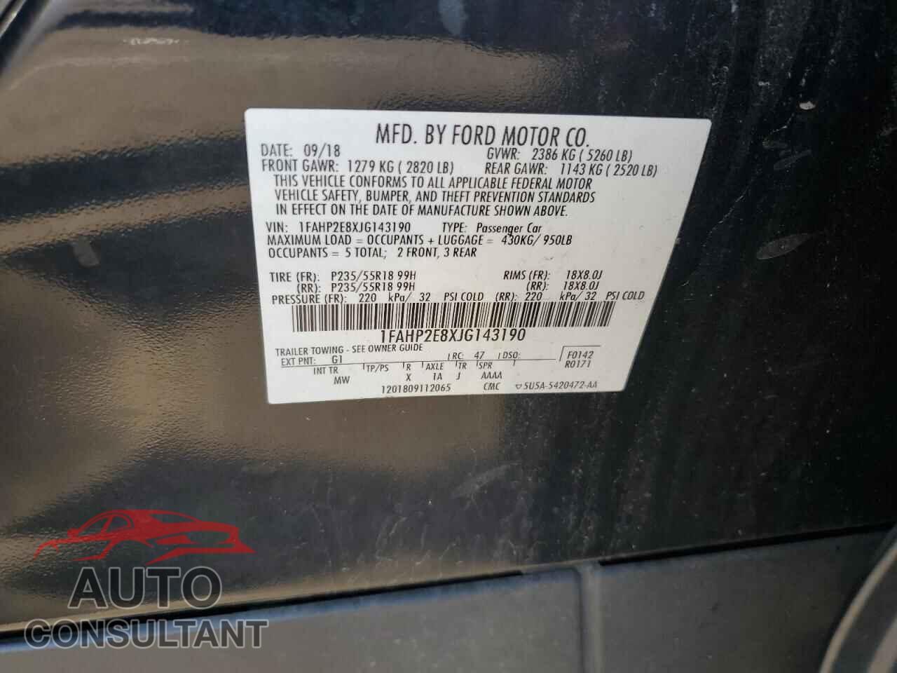 FORD TAURUS 2018 - 1FAHP2E8XJG143190