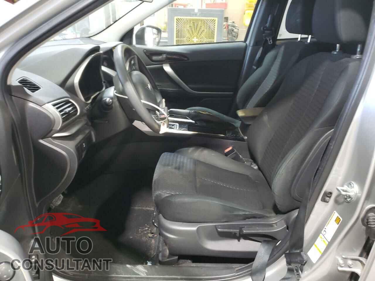 MITSUBISHI ECLIPSE 2019 - JA4AT3AA4KZ030485