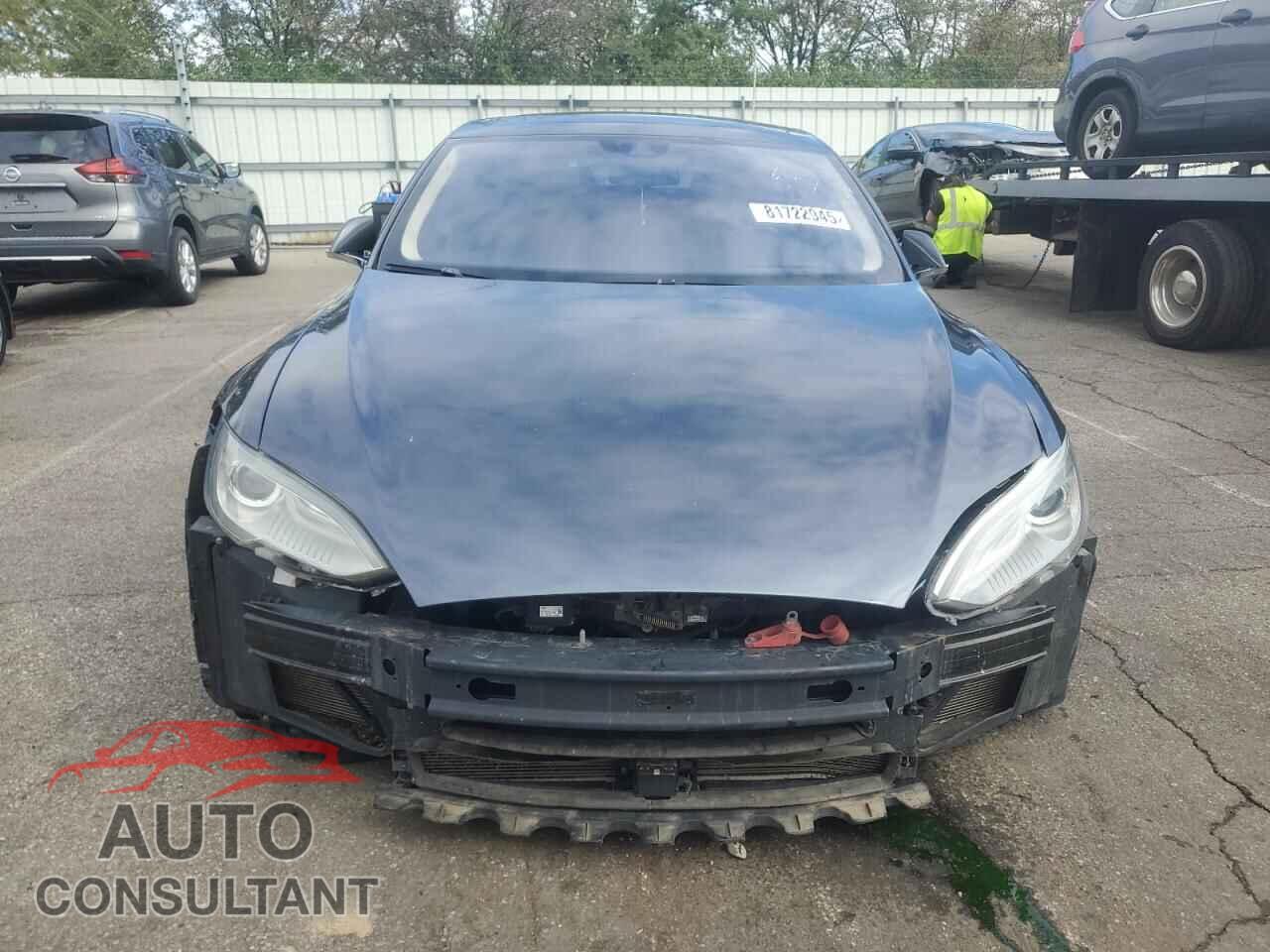TESLA MODEL S 2014 - 5YJSA1H24EFP66713