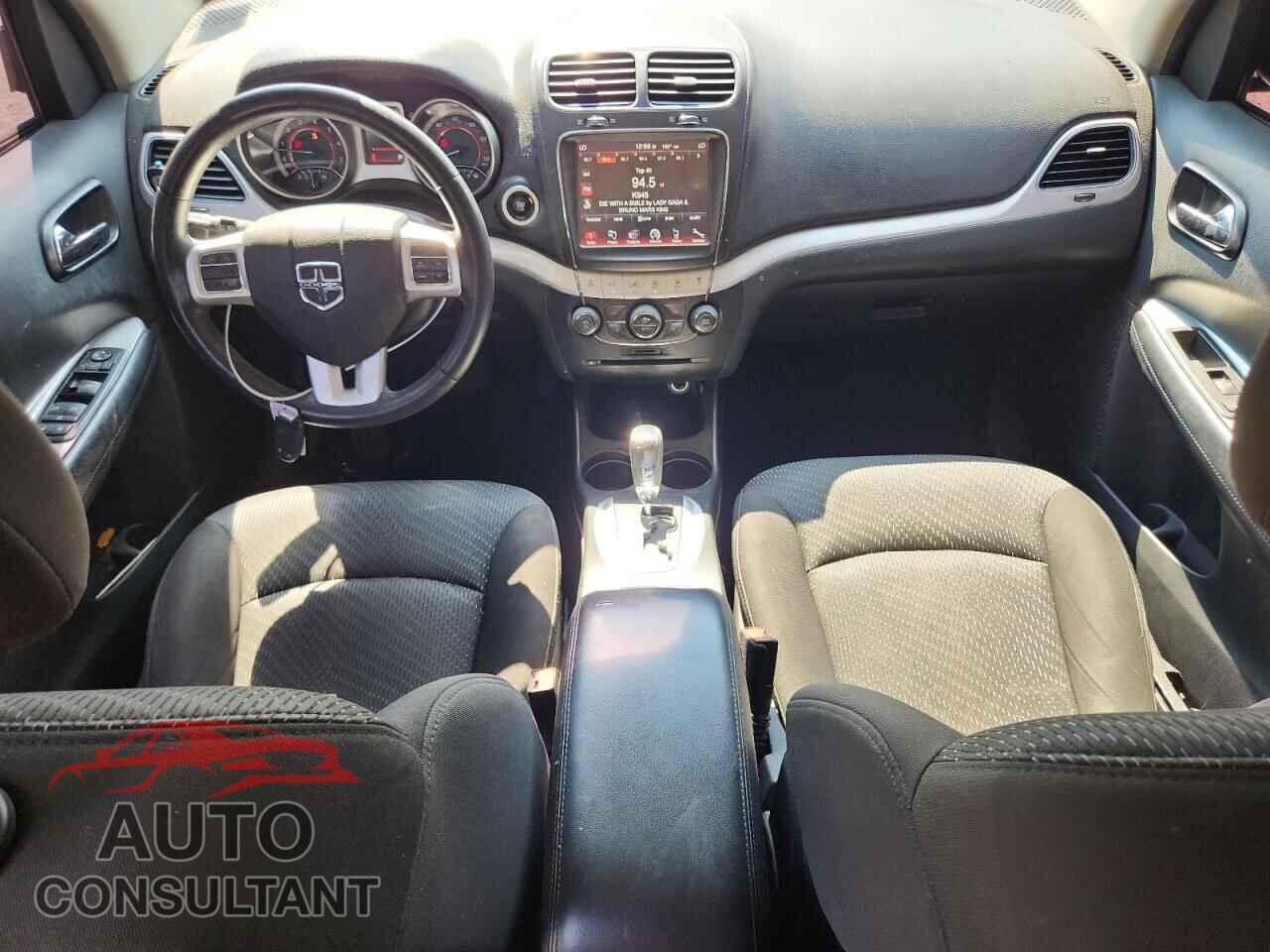DODGE JOURNEY 2015 - 3C4PDCBB4FT655017