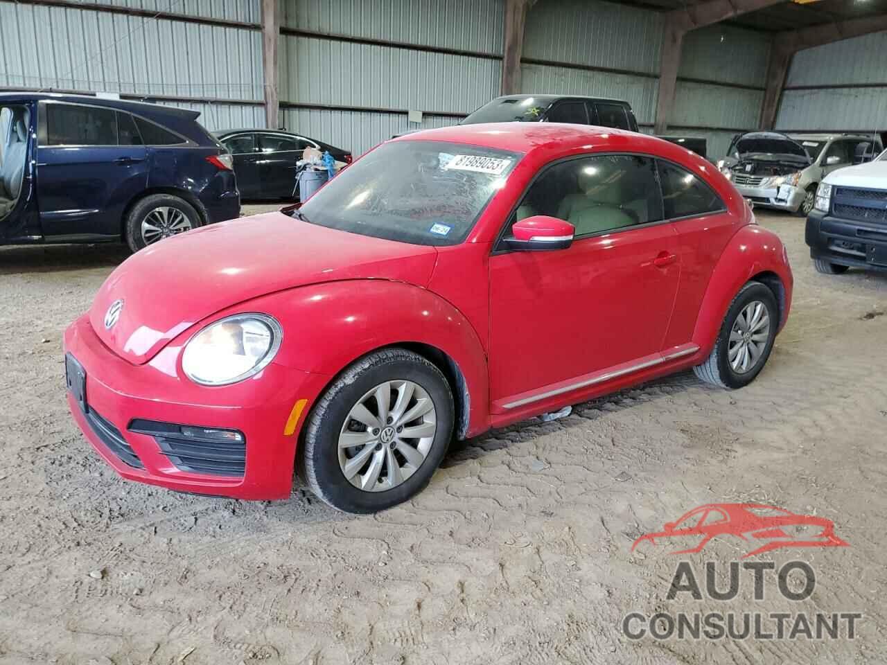 VOLKSWAGEN BEETLE 2019 - 3VWFD7AT7KM709540