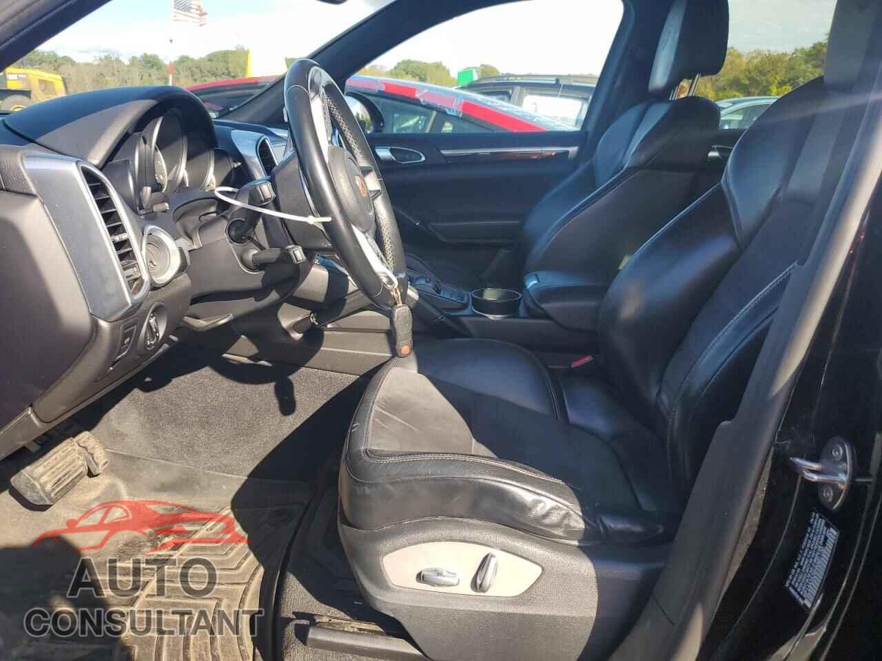 PORSCHE CAYENNE 2017 - WP1AA2A26HKA81100