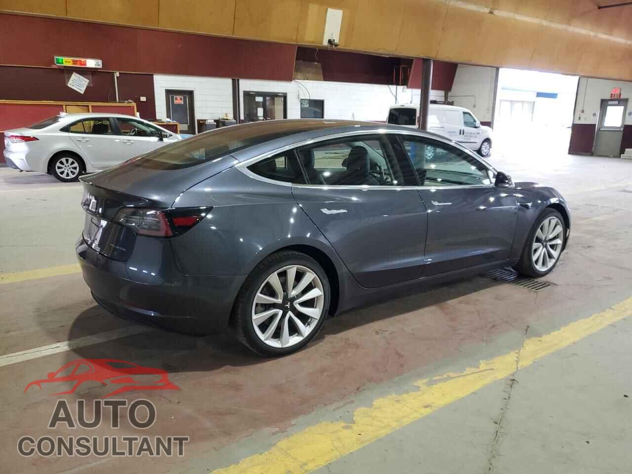 TESLA MODEL 3 2018 - 5YJ3E1EB8JF185139