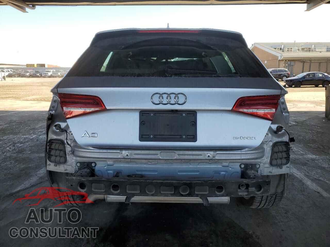 AUDI A3 2018 - WAUUPBFF3JA154991