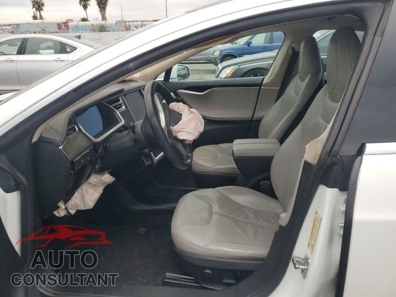 TESLA MODEL S 2013 - 5YJSA1CN5DFP22672